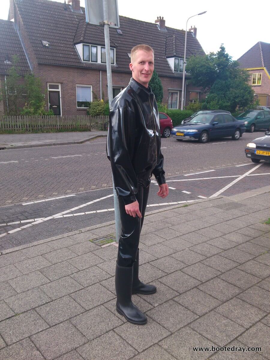 Full Rubber on the Street-20120624-002